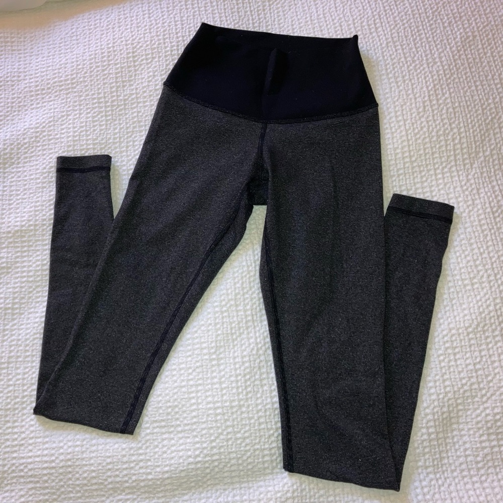 Lululemon Wunder Under black and grey stripe legging